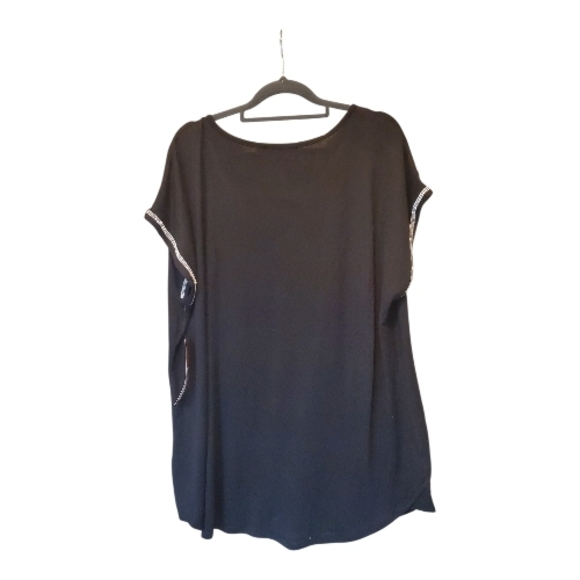 Gorgeous Women's Curvy Top with Rhinestones Size 2X - Picture 5 of 5